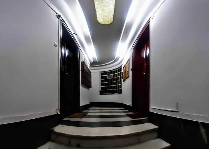 Center * Βελιγράδι