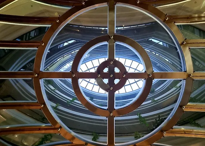 Διαμέρισμα Center *